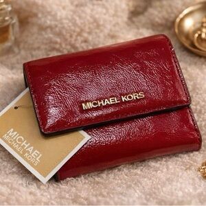 ✨ Authentic Michael Kors Jet Set XS Trifold Wallet – Crimson ✨